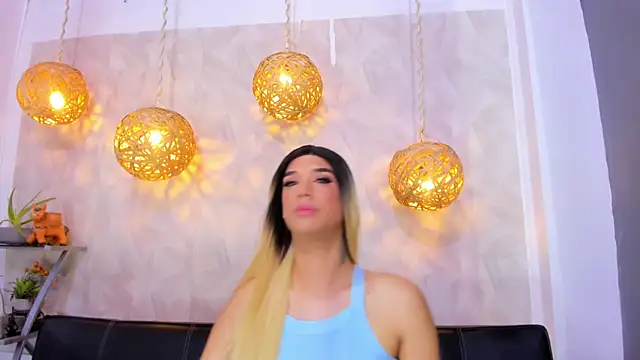 victoria aleia  online show from 01.30.25