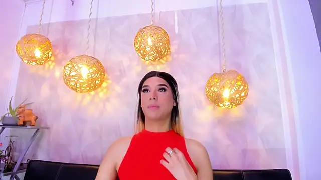 victoria aleia  online show from 03.04.25