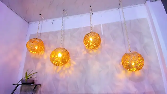 victoria aleia  online show from 03.11.25