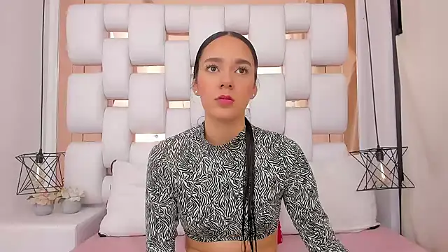 EmmyCruzZ online show from 01.13.26