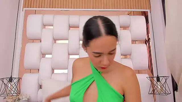 EmmyCruzZ online show from 01.14.26