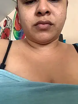 twocurvylatins online show from 02.12.26