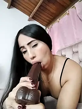 Emma Evelyn online show from 01.13.26