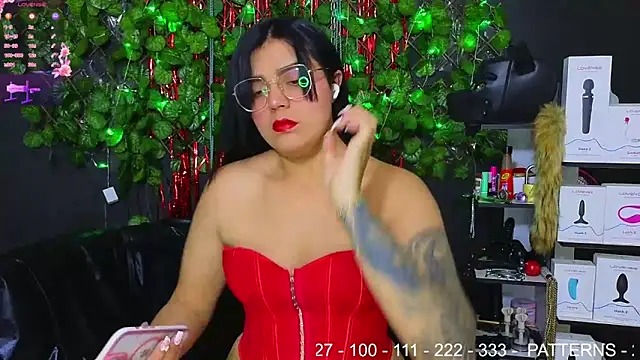 Snapshot of Sweett_Mollyy chatting on 02.18.26 Sweett Mollyy online show from 02.18.26