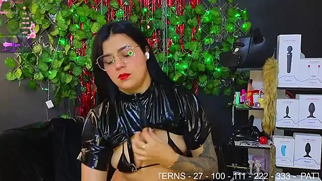 Snapshot of Sweett_Mollyy chatting on 02.19.26 Sweett Mollyy online show from 02.19.26