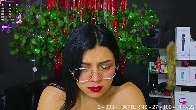 Snapshot of Sweett_Mollyy chatting on 02.25.26 Sweett Mollyy online show from 02.25.26