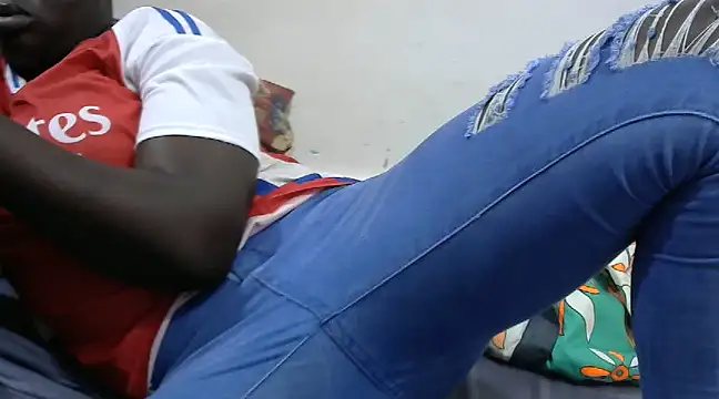 African sexxy  online show from 02.22.25