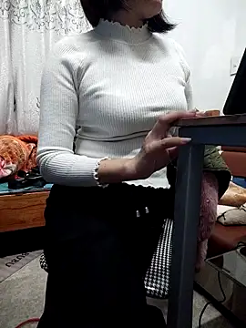 Haralushiaaa online show from 11.23.25