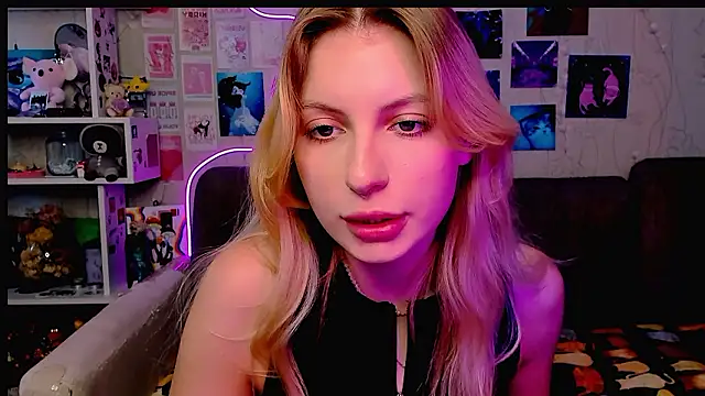 Snapshot of Maria_Hunt chatting on 12.06.24 Maria Hunt online show from 12.06.24