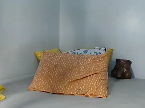 Snapshot of glam_mish chatting on 03.02.26 glam mish online show from 03.02.26