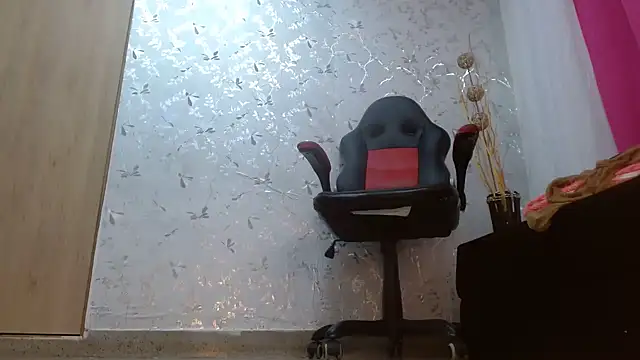 Samantabrown  online show from 02.09.25