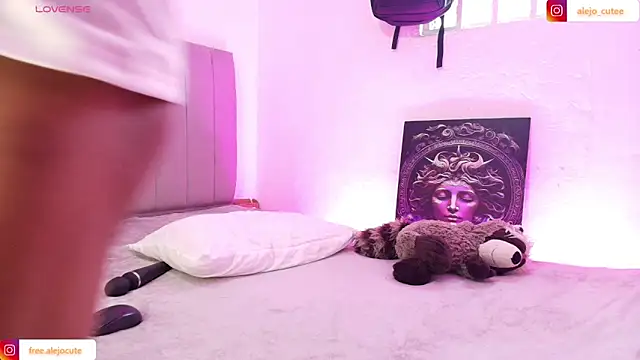 alejo cute online show from 02.05.25