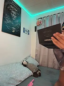 Snapshot of alejo_cute chatting on 06.27.26 alejo cute online show from 06.27.26