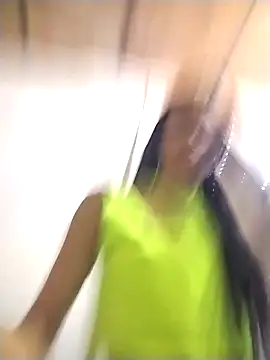 Snapshot of The-quee22 chatting on 09.13.25 The-quee22 online show from 09.13.25