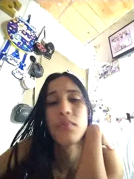 The-quee22 online show from 12.22.25