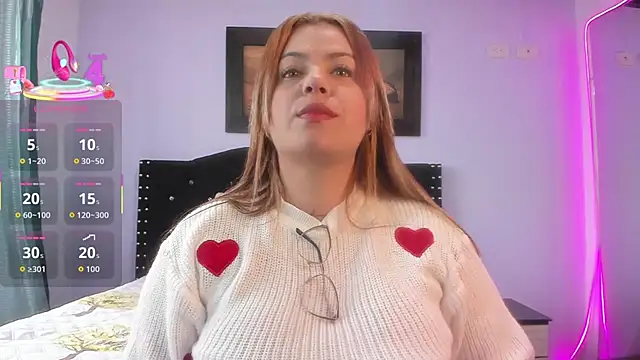 Snapshot of Alexandra_Torress chatting on 10.22.25 Alexandra Torress online show from 10.22.25