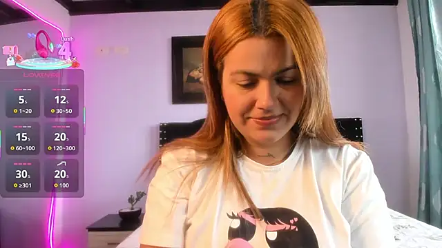 Snapshot of Alexandra_Torress chatting on 11.04.25 Alexandra Torress online show from 11.04.25