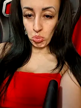 Snapshot of loryyy_sexyyy chatting on 04.19.26 loryyy sexyyy online show from 04.19.26