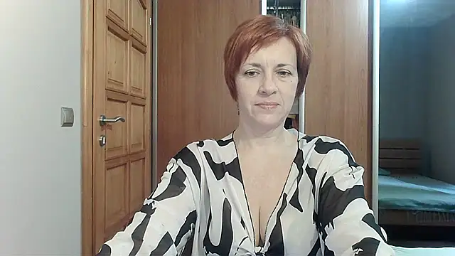 LoraLoraMay online show from 04.13.26