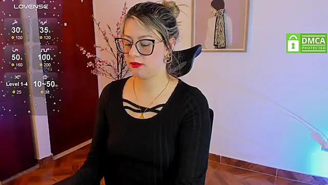 Chanelll Taylorr  online show from 03.05.25