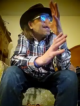 Snapshot of Geaux_Again chatting on 01.22.25 Geaux Again online show from 01.22.25