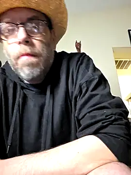 Snapshot of Geaux_Again chatting on 11.13.25 Geaux Again online show from 11.13.25