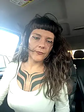 OniricFemme online show from 10.18.25