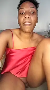 Snapshot of ebony_spicy69 chatting on 12.01.24 ebony spicy69 online show from 12.01.24