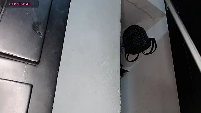 zoe max online show from 09.15.25