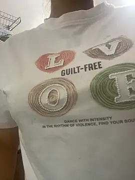 Milk Mom99 online show from 09.29.25