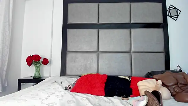 AmbarthSmiith2 online show from 12.18.25