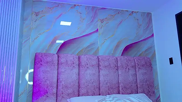 kendal rossi online show from 03.13.26