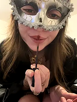 Snapshot of lyafoot chatting on 12.05.25 lyafoot online show from 12.05.25