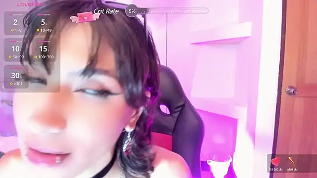 Snapshot of Naomi-Haruno chatting on 12.28.24 Naomi-Haruno online show from 12.28.24