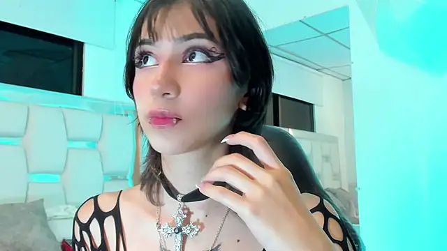 Snapshot of Naomi-Haruno chatting on 01.21.25 Naomi-Haruno online show from 01.21.25