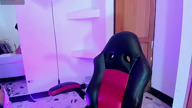 Snapshot of Naomi-Haruno chatting on 01.24.25 Naomi-Haruno online show from 01.24.25