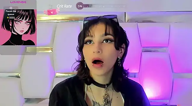 Snapshot of Naomi-Haruno chatting on 02.08.25 Naomi-Haruno online show from 02.08.25