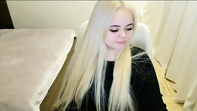 Snapshot of lovely-eyes chatting on 02.23.25 lovely-eyes online show from 02.23.25