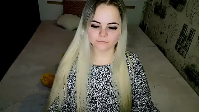 Snapshot of lovely-eyes chatting on 04.28.26 lovely-eyes online show from 04.28.26