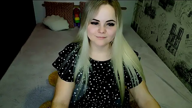 Snapshot of lovely-eyes chatting on 05.06.26 lovely-eyes online show from 05.06.26