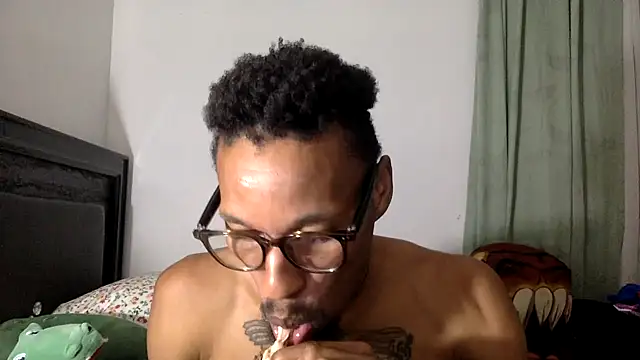 KingDerRico online show from 09.15.25