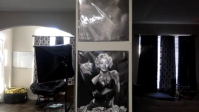 KingDerRico online show from 12.19.25