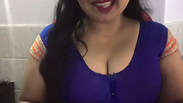 Snapshot of Gulaboo_bhabi chatting on 04.26.26 Gulaboo bhabi online show from 04.26.26