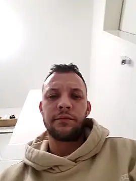 Chriso0007 online show from 10.17.25