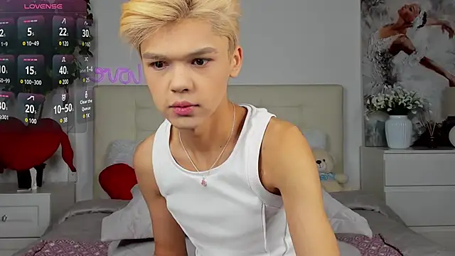 Snapshot of Felix_Rey chatting on 02.12.25 Felix Rey online show from 02.12.25