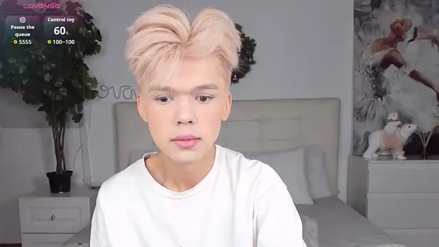 Felix Rey online show from 12.15.25