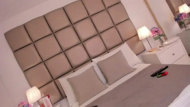 Emily robertss online show from 03.10.25