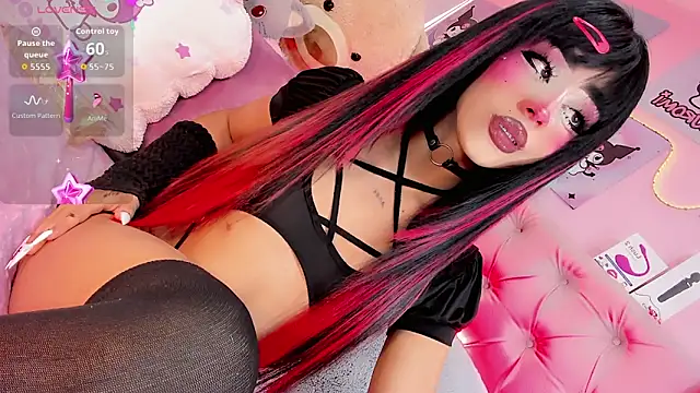 Cute Roxxy online show from 04.25.26