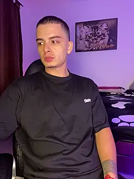 Snapshot of danny_42027 chatting on 01.09.25 danny 42027 online show from 01.09.25