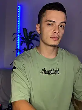 Snapshot of danny_42027 chatting on 03.03.25 danny 42027 online show from 03.03.25